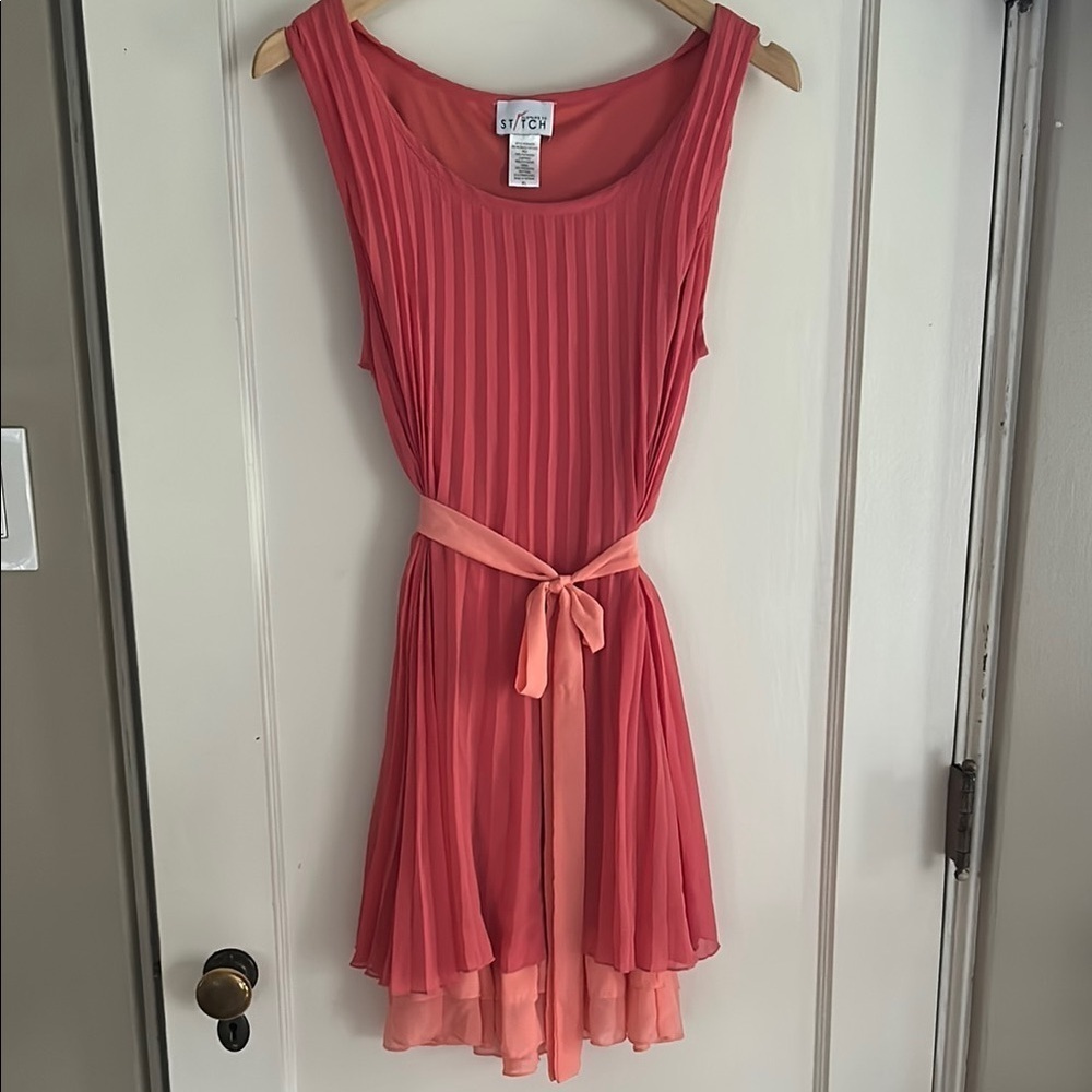 Pink Sleeveless Mini Sundress for Casual Occasions